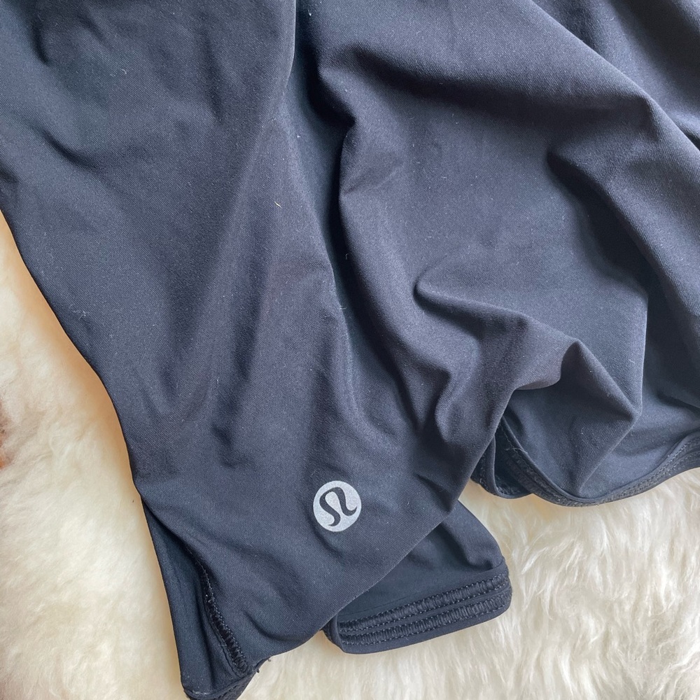 Black lululemon tank